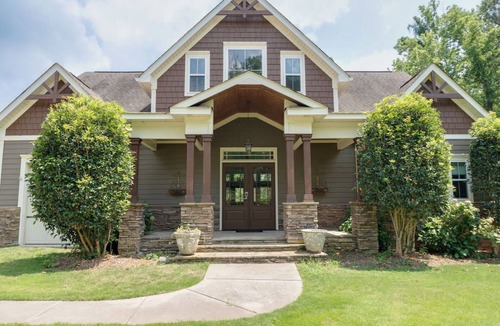 Appling House | Luxurious Lake Front Estate, Sleeps 20 with Game Room and dock, pet friendly.