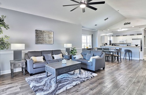 Central Myrtle Beach Apartment | Luxury 3BR Golf Resort Condo with Digital Concierge, Pool, Near Beach
