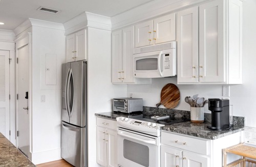 Kiawah Island Villa | Luxury renovated and stocked villa close to tennis, beach, golf