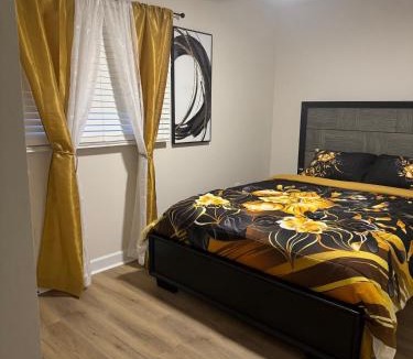 Georgetown House | Marvelous 3-bedroom 2-bathroom house with Central Air charming Georgetown