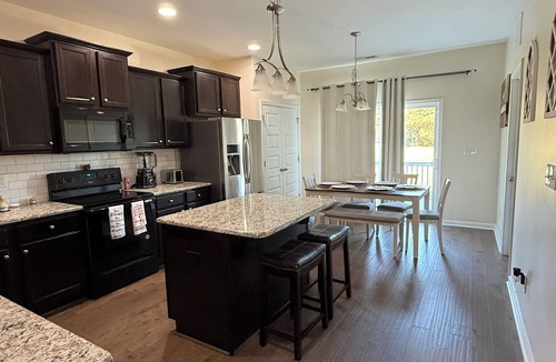 Willow Spring House | Master Room - Perfect for a getaway
