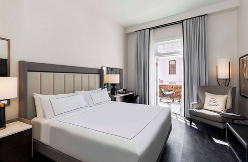 Charleston Historic District Hotel | Mills House Charleston, Curio Collection by Hilton