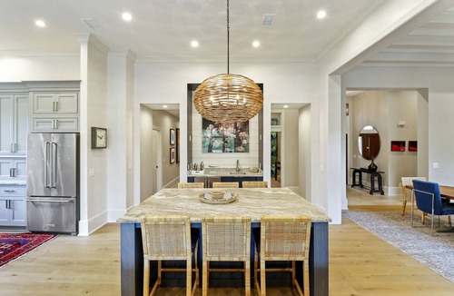 Vanderhorst Plantation House | Modern Beach Home on Kiawah Island! Updated with Beautiful Artwork, Walk to Beach!