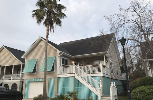 Old Village House | Mount Pleasant Home, minutes to beaches and downtown Charleston