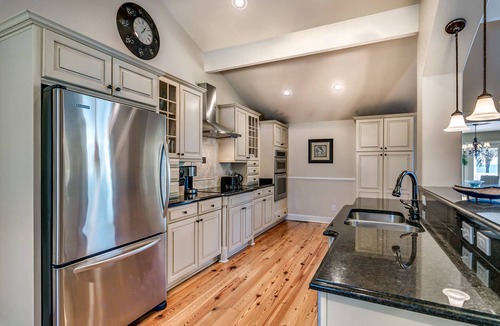 Long Bay Estates House | Myrtle Beach Home on the Ocean! Sun Deck! Pool! Spa! Two Master BRs! Pool Table!