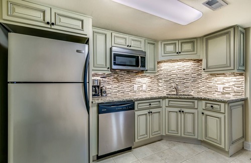 Long Bay Estates House | Myrtle Beach Home on the Ocean! Sun Deck! Pool! Spa! Two Master BRs! Pool Table!