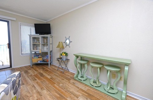 Myrtle Beach House | Myrtle Beach Resort A0405 OCEANFRONT 1 bedroom condo -Fun in the sun!!!