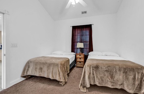 Central Myrtle Beach Apartment | Myrtlewood by Monarch Rentals