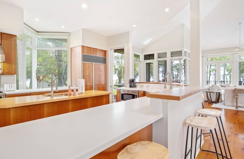 Oceanside House | MyStay at 35 Ruddy Turnstone - 5BR Oceanfront Luxury Living!