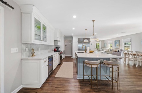 Isle of Palms House | Near Beach Luxury Residence, Heated Pool & Hot Tub, Pet Friendly, Isle of Palms