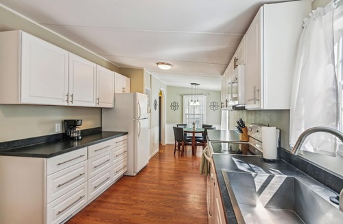 Charleston House | Near Folly Beach & Charleston Comfortable & Spacious