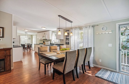 Charleston House | Near Folly Beach & Charleston Comfortable & Spacious