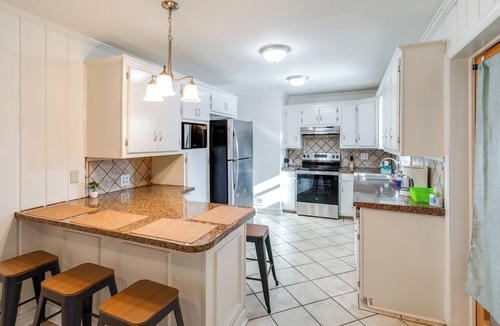 Dentsville House | Near Medical Centers & Fort Jackson! Quiet Home