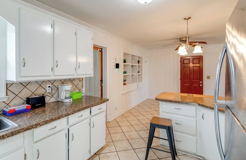 Dentsville House | Near Medical Centers & Fort Jackson! Quiet Home