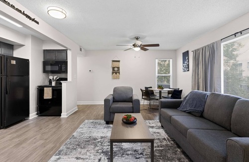 Columbia Apartment | New! Modern Comforts near USC & Riverwalk Trails