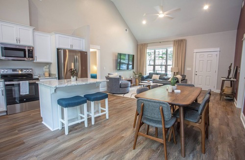 Camden House | NEW, private, luxury 3-bedroom house in charming Camden