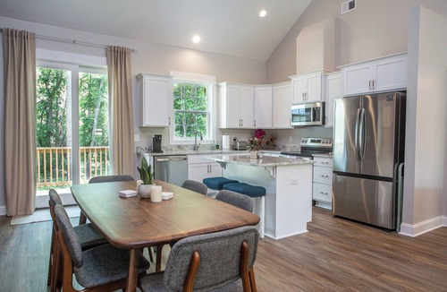 Camden House | NEW, private, luxury 3-bedroom house in charming Camden