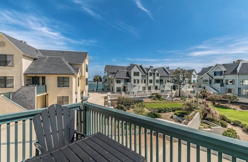 Saint Helena Island Villa | New to VRBO 3 Bedroom Villa - Golf cart included - 604 Newhaven