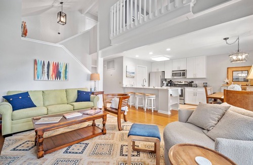 Dataw Island Villa | Newly Listed Bluff Villa with Creek and Golf Course Views