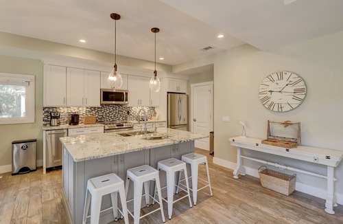Sea Pines House | Nicely Renovated BEAUTIFUL Dog Friendly Sea Pines Home w/a Private Pool!