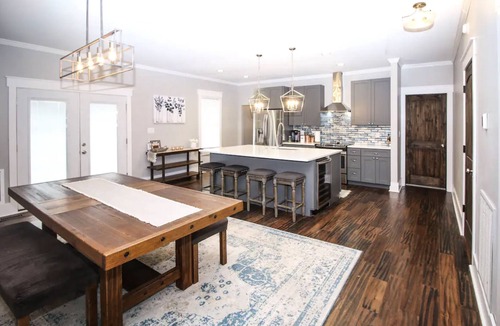 NoDa House | NoDa Updated Mill Home! Amazing Location- Walkable-Bars, Restaurants and Rail!