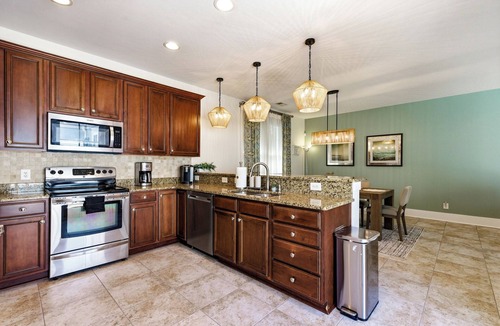 Windy Hill House | North Beach cottage- Discounted 8/17-8/20-walk to ocean, resort pools & gym!