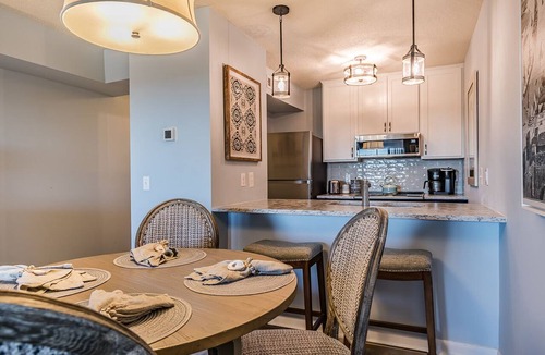 Saint Helena Island Condo | Ocean Bliss Cottage! Beach Club Villa with Canal Views - Short walk to Beach