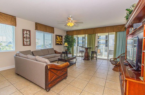 Windy Hill House | Ocean Breeze Luxury Villas 2C Across The Street From The Ocean! Sleeps 20 guests
