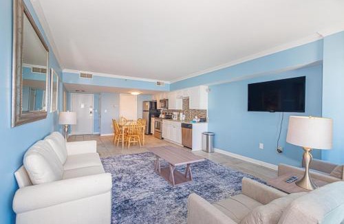 Myrtle Beach House | Ocean View 2 Bedroom Apartment with Great Views! Palace Resort 413