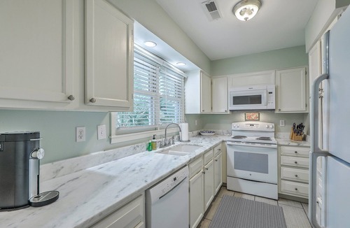 Tarpon Pond Cottage | Ocean Winds Escape by Sandpiper | Near Beach