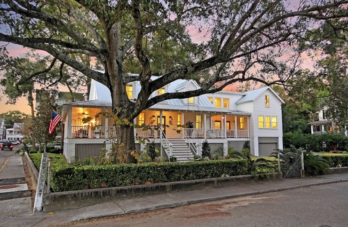 Old Village Historical District House | Old Village Luxury – Historic 5BR, Walk to Dining, Shops, & Sunset Views
