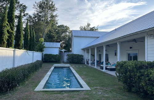 Old Village Historical District House | Old Village Retreat