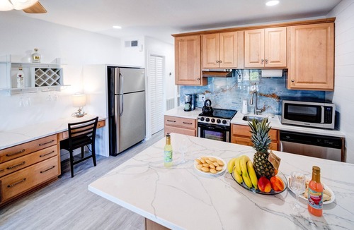 Isle of Palms Condo | Palm Paradise on private Beach