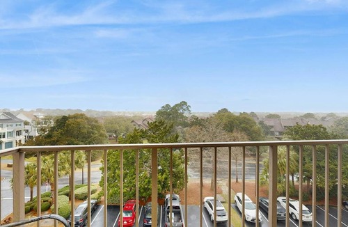 Litchfield by the Sea Apartment | Palmetto Sunrise