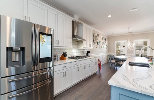 North Litchfield Beach House | Pawleydise: Short Walk 2 Beach, Community Pool & Golf Cart Rental.
