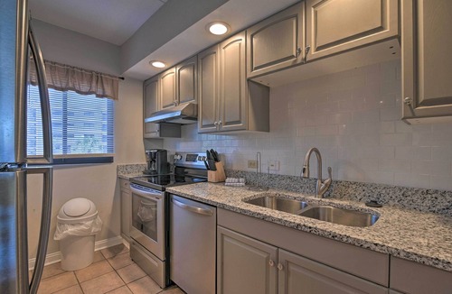 North Litchfield Beach Condo | Pawleys Island Condo Retreat w/Beach Access!