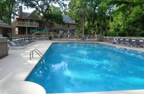 Shipyard Plantation Condo | Perfect couples retreat close to Shipyard Beach Club 193 Beachwalk