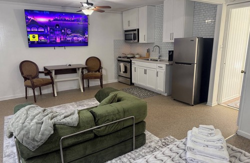 Hanahan Apartment | Perfect oasis, near downtown Charleston, Musc hospital, and Charleston airport.