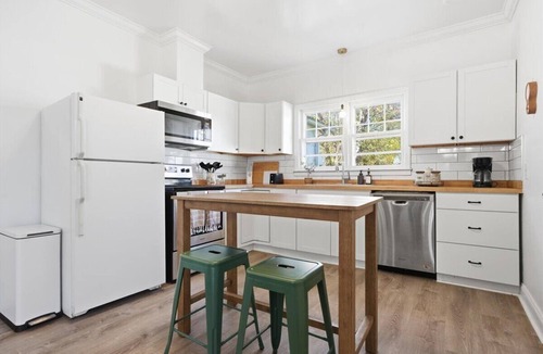 Dunean House | Pet Friendly 3BR Fenced Yard Near Downtown Greenville