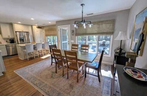 West Beach Cottage | Pet-Friendly 3BR Inlet Cove Cottage - Walk to Beach, Pool & Kiawah River