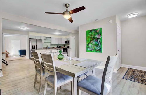 Goose Creek House | Pet-friendly 4-bedroom house AC and WIFI