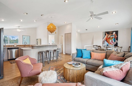 Sunset Point House | Pet-Friendly, Close to beach access & town, Large - 2100 sq ft! Afternoon Delight!