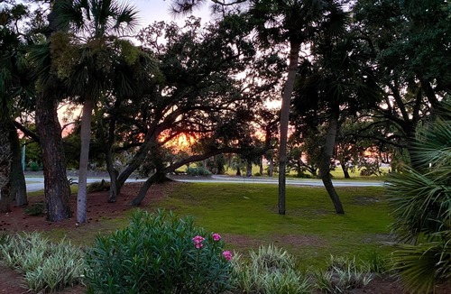 Saint Helena Island House | Pet friendly, golf cart included - "The Bailey-Wick”, 294 Tarpon Drive