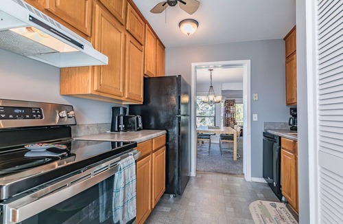 Saint Helena Island Villa | Pet Friendly, golf cart included, club cards available - 209 Tennis Villa