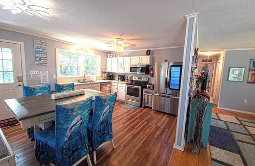 Beaufort House | PET FRIENDLY - MINUTES TO PARRIS ISLAND - BEACHES