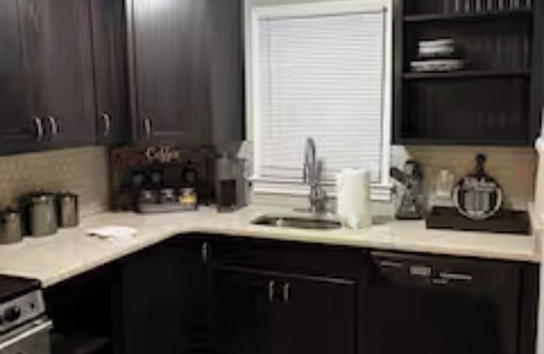 Florence Cottage | Pickle in the Park - 1 Bedroom Studio Apartment