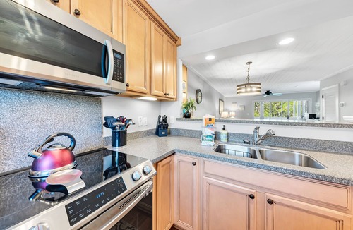 Seabrook Island Villa | Picturesque Marsh Views! 2 BR/2.5BA Neighborhood Pool! Amenity access included