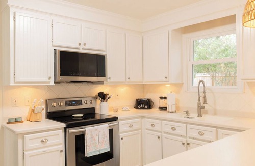North Charleston House | Poolside Palmetto Retreat-Charleston 3 BRs, Sleeps 10, Game Room & Outdoor Oasis