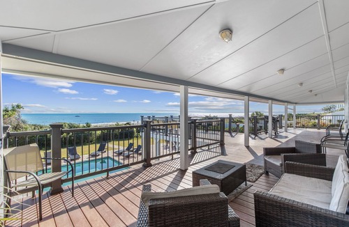 Golden Mile House | Posh Ocean Front: Huge Private Pool/Yard/Spa/Patio/GameRoom w 4 En-Suite BathRms
