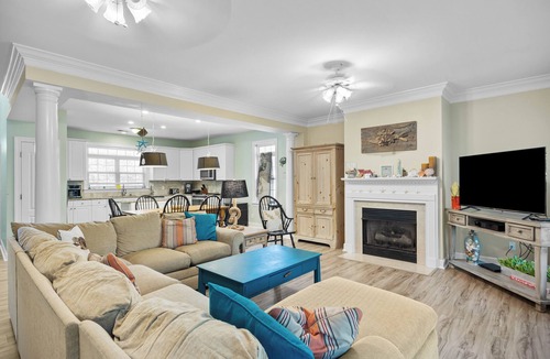 North Litchfield Beach House | Private Pool Beach House, Dog Friendly, Easy Walk to Beach, Bike Path Nearby